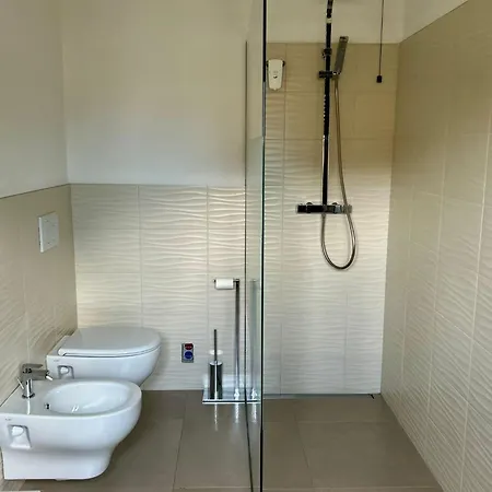Maloia Hotell Dubino